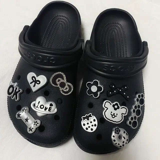 US8ACC CrocsDIY
