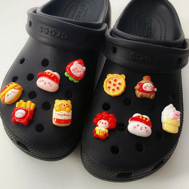 US8ACC CrocsDIY