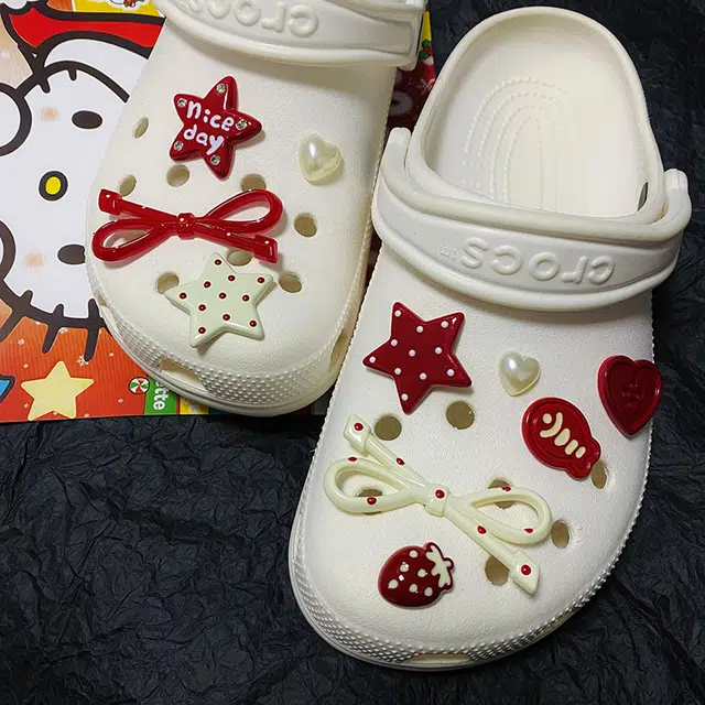 US8ACC CrocsDIY