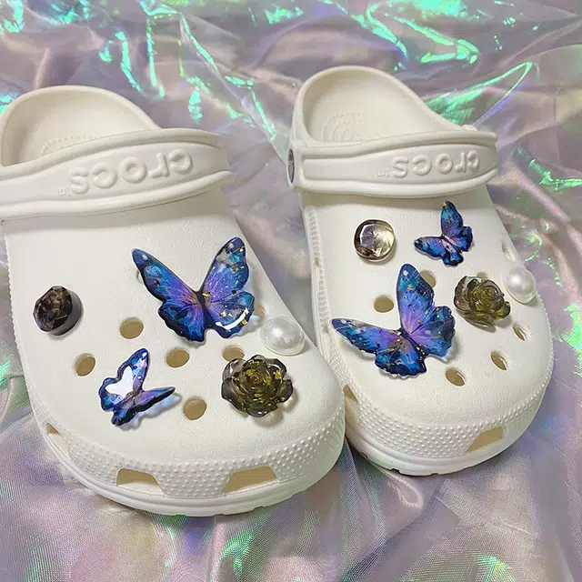 US8ACC Crocs