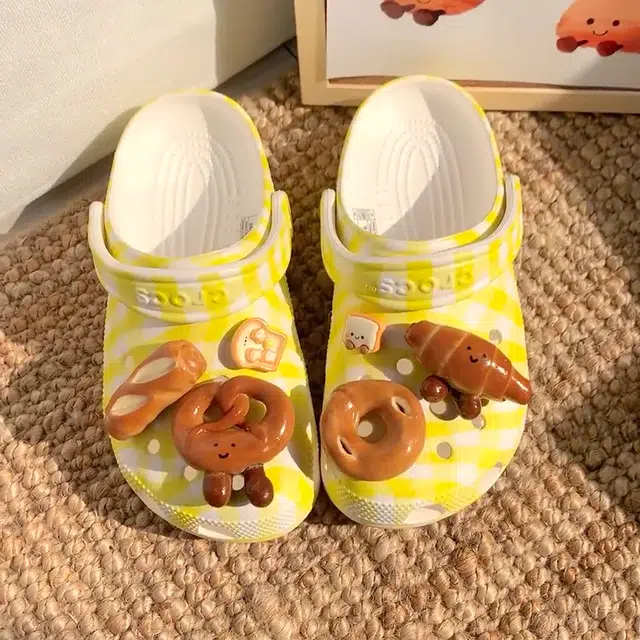 US8ACC JC CrocsDIY