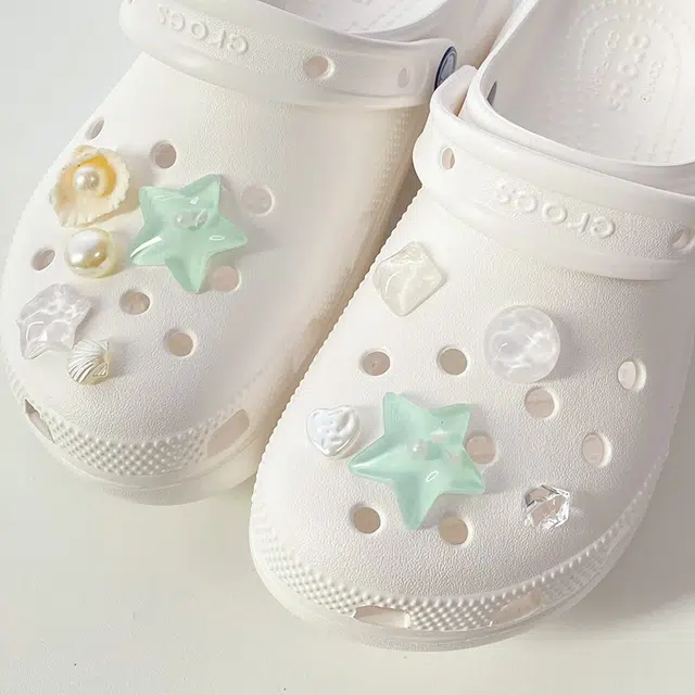 US8ACC crocs