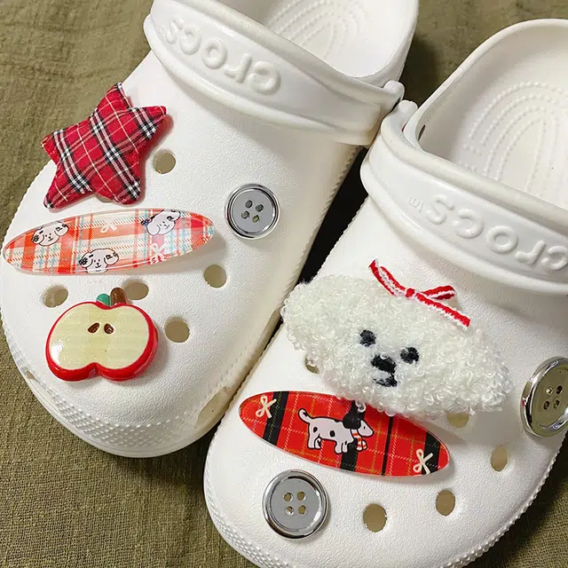US8ACC Crocs DIY