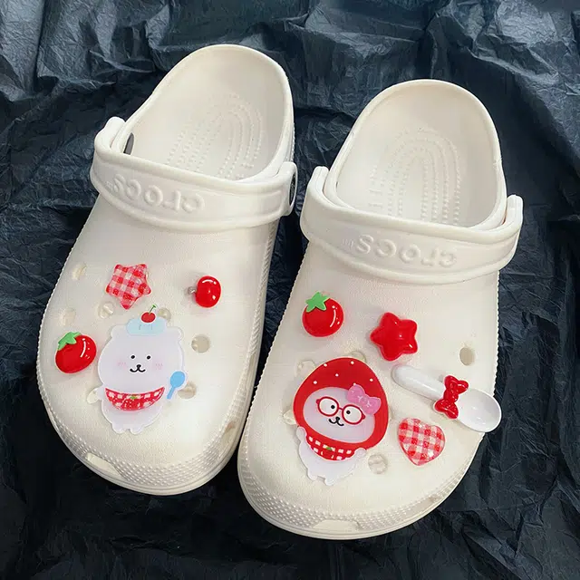 US8ACC crocs