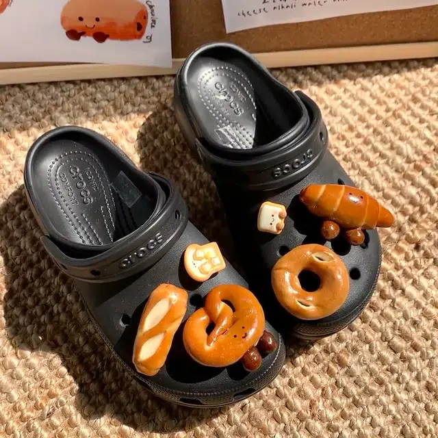 US8ACC JC CrocsDIY