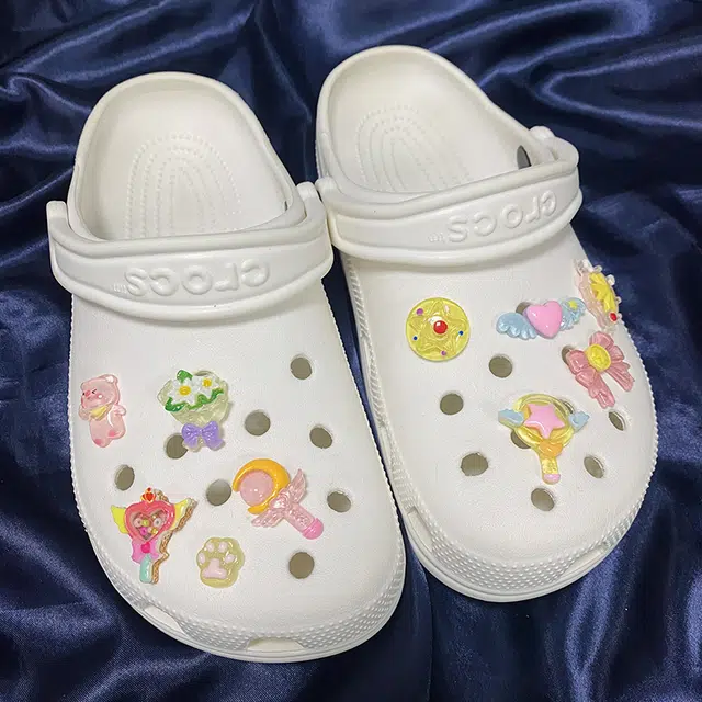 US8ACC CrocsDIY