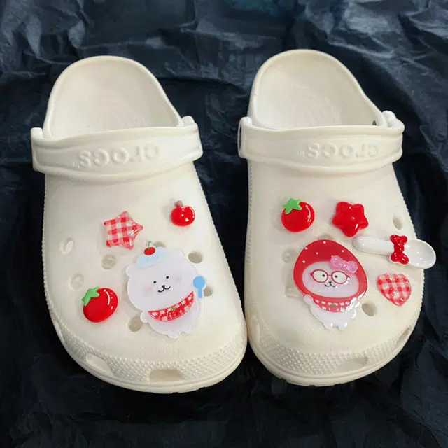 US8ACC crocs