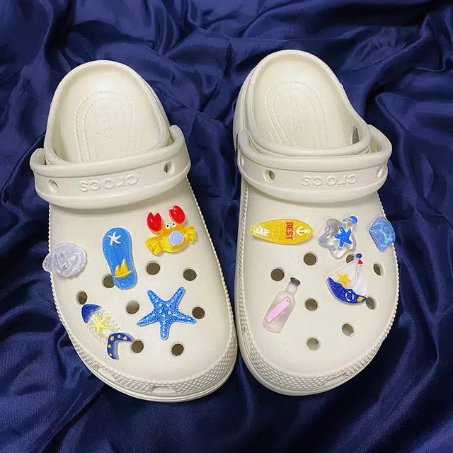 US8ACC CrocsDIY
