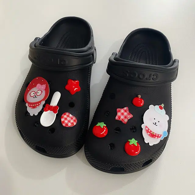 US8ACC crocs