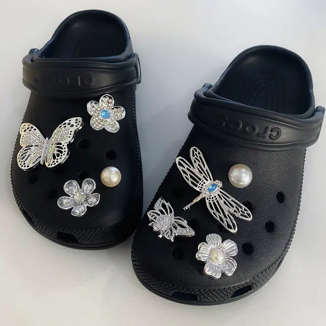 US8ACC crocs