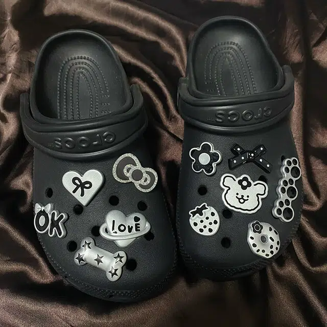 US8ACC CrocsDIY