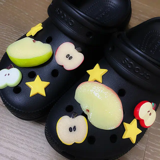 US8ACC CrocsDIY