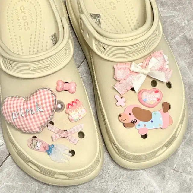 US8ACC CrocsDIY