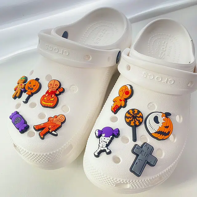 US8ACC crocs