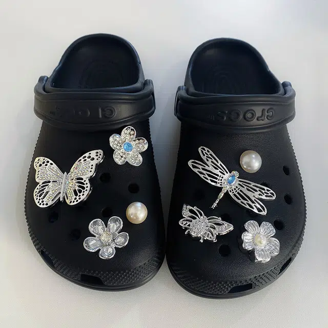 US8ACC crocs