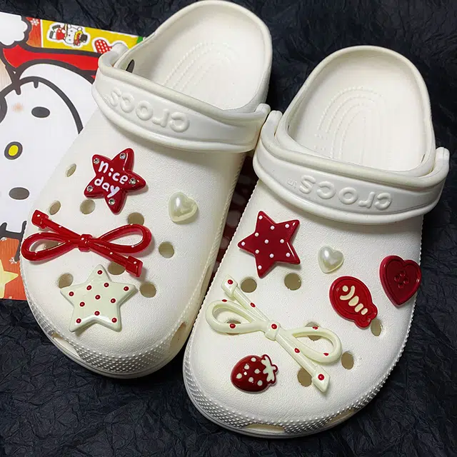 US8ACC CrocsDIY