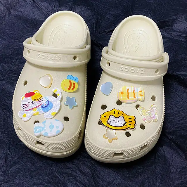 US8ACC CrocsDIY