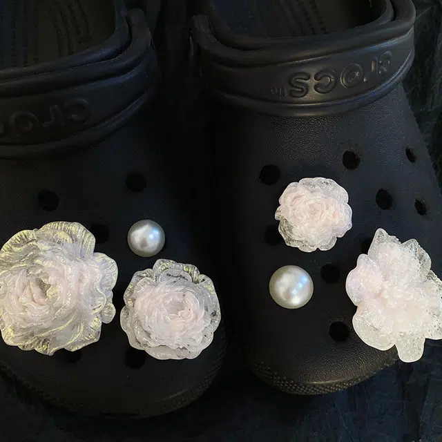 US8ACC crocs