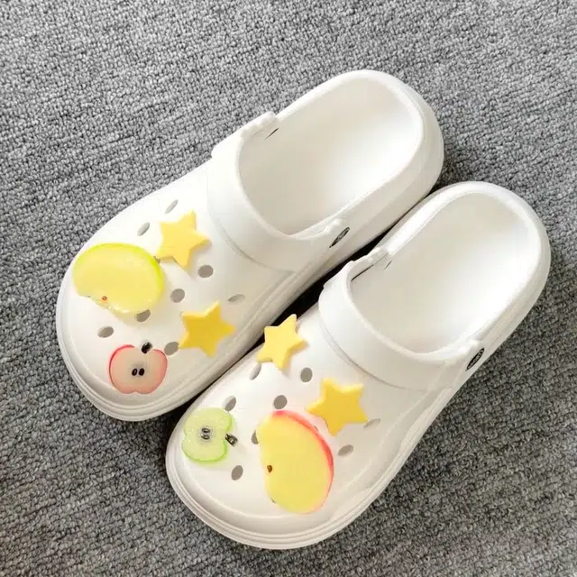 US8ACC CrocsDIY