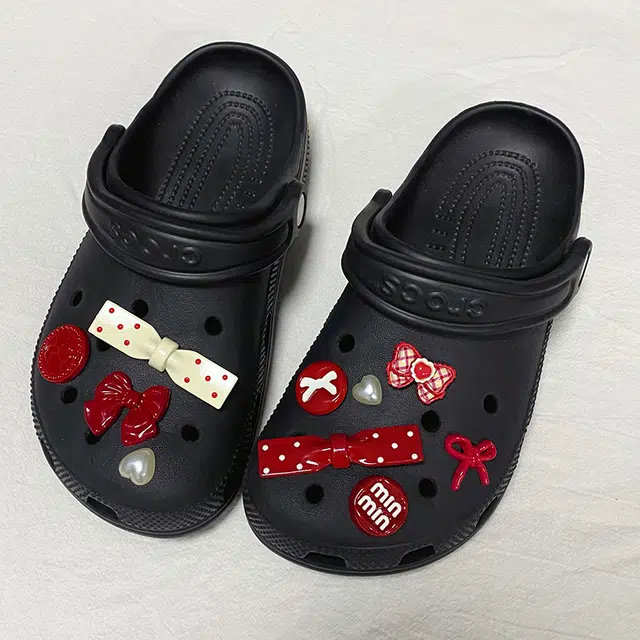 US8ACC miu CrocsDIY