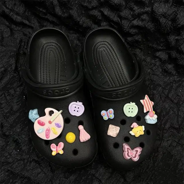 US8ACC CrocsDIY
