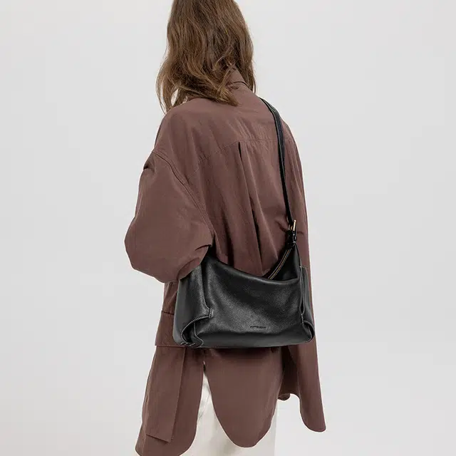 VANESSA HOGAN VH hobo