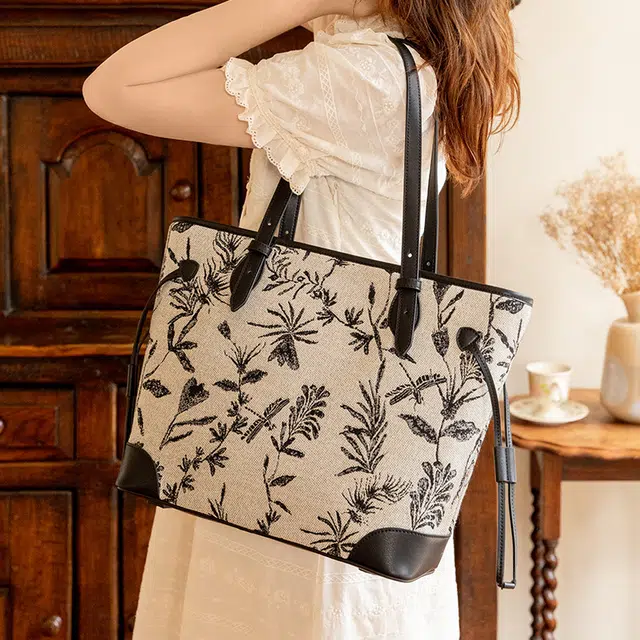 VANESSA HOGAN VH Tote