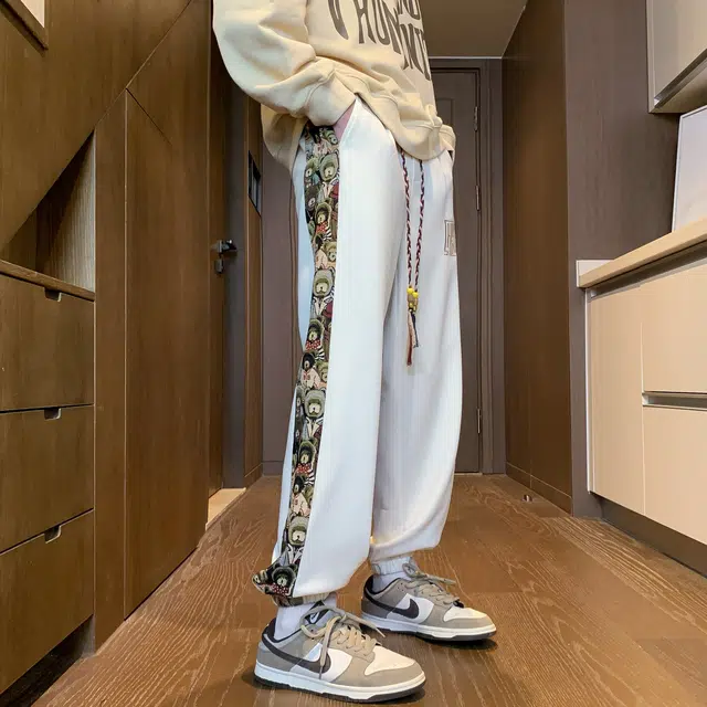 PAINT STAIN