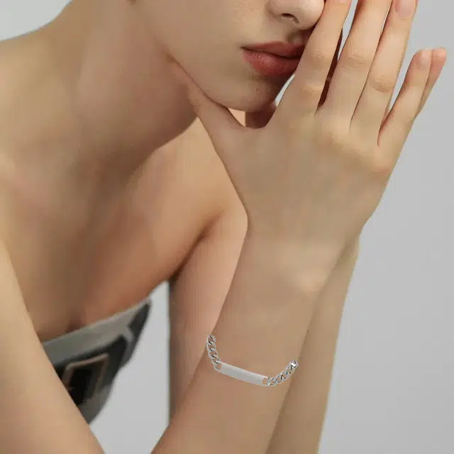 VERENA REINE ins
