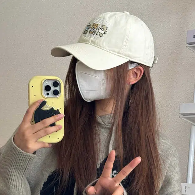 雅鹿优选 可爱小棕熊软顶刺绣户外出行防晒遮阳学院风时尚潮流百搭大头围显脸小 棉 鸭舌帽 男女同款情侣款