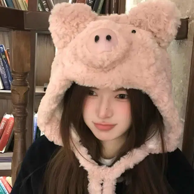 雅鹿优选 超可爱粉色小猪猪毛绒绒帽子女生冬季保暖护耳甜美套头帽户外雷锋帽 涤纶 绒线帽 女款