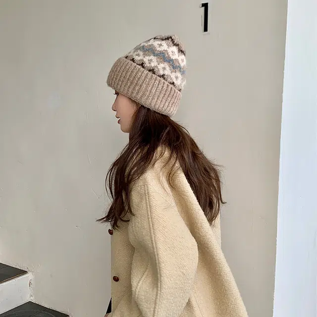 雅鹿优选 复古费尔岛风针织毛线帽女生秋冬加厚保暖休闲百搭护耳套头绒线帽子 情侣款 涤纶 绒线帽 男女同款情侣款