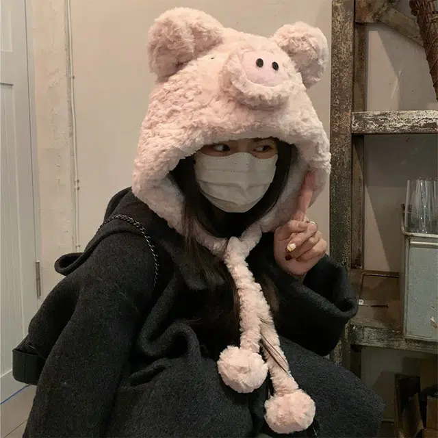 雅鹿优选 超可爱粉色小猪猪毛绒绒帽子女生冬季保暖护耳甜美套头帽户外雷锋帽 涤纶 绒线帽 女款
