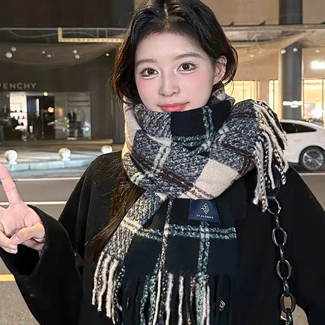 【新年红】 雅鹿优选 圣诞新年红色格子流苏围巾冬季美拉德风高级感保暖复古氛围感百搭学生围脖 绒线围巾 男女同款情侣款
