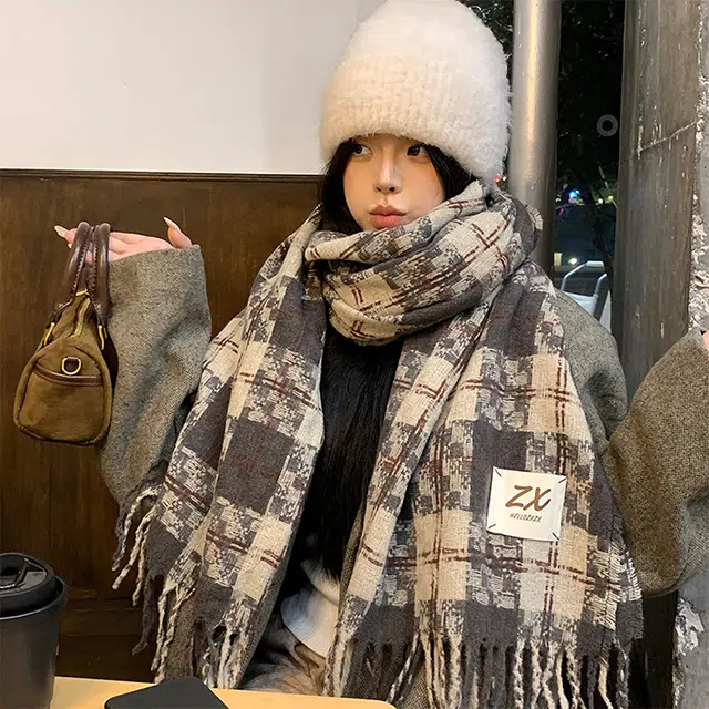 雅鹿优选 七彩丹霞氛围感格子围巾冬季高级感百搭格纹学生加厚保暖围脖 男女同款情侣款 礼盒装 绒线围巾 男女同款情侣款