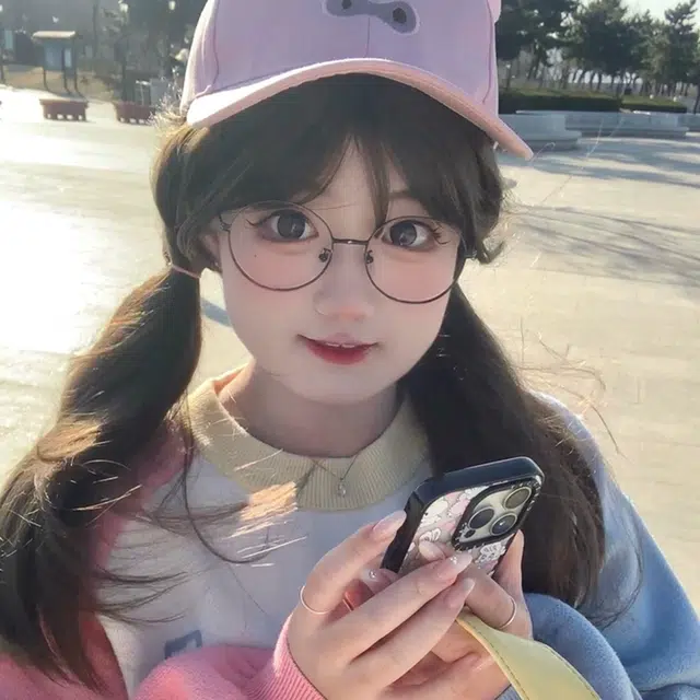 雅鹿优选 可爱小猪胖嘟嘟卡通小白刺绣户外出游遮阳防晒时尚潮流百搭大头围显脸小 棉 鸭舌帽 男女同款情侣款