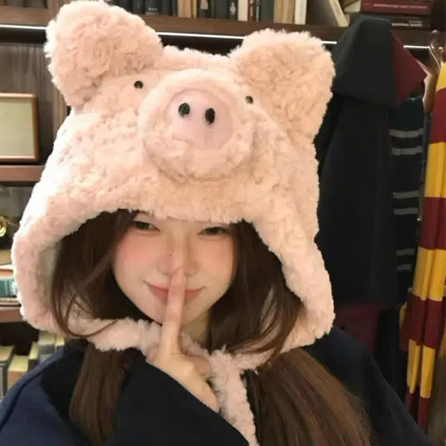雅鹿优选 超可爱粉色小猪猪毛绒绒帽子女生冬季保暖护耳甜美套头帽户外雷锋帽 涤纶 绒线帽 女款