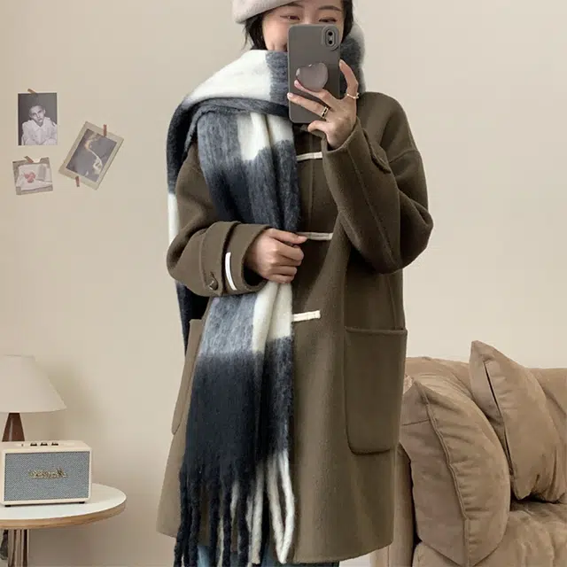 雅鹿优选 奶油红白大格子超柔软质感韩版加厚保暖心动礼盒装 聚酯纤维 绒线围巾 男女同款情侣款