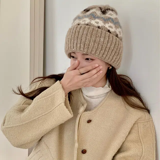 雅鹿优选 复古费尔岛风针织毛线帽女生秋冬加厚保暖休闲百搭护耳套头绒线帽子 情侣款 涤纶 绒线帽 男女同款情侣款