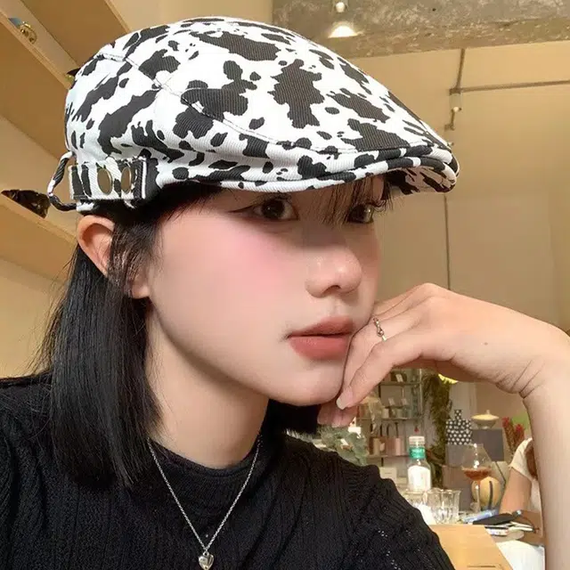 雅鹿优选 夏季薄款经典黑白奶牛纹前进帽时尚复古个性辣妹短檐显脸小鸭舌 棉 贝雷帽 女款