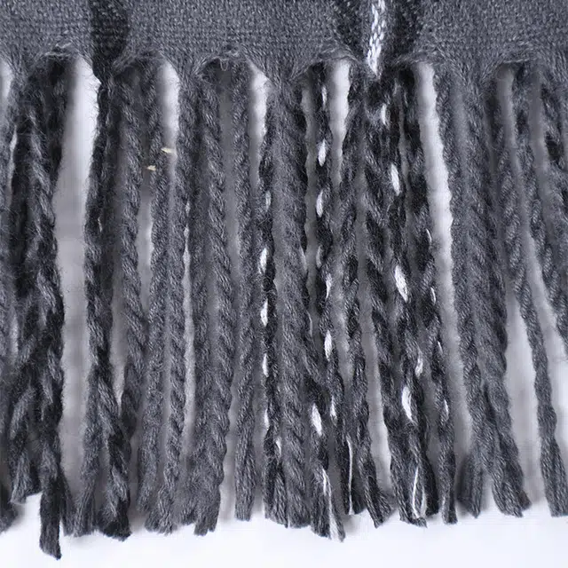 雅鹿优选 经典黑白灰格纹双面仿羊绒高级百搭保暖流苏礼盒装 聚酯纤维 绒线围巾 男女同款情侣款