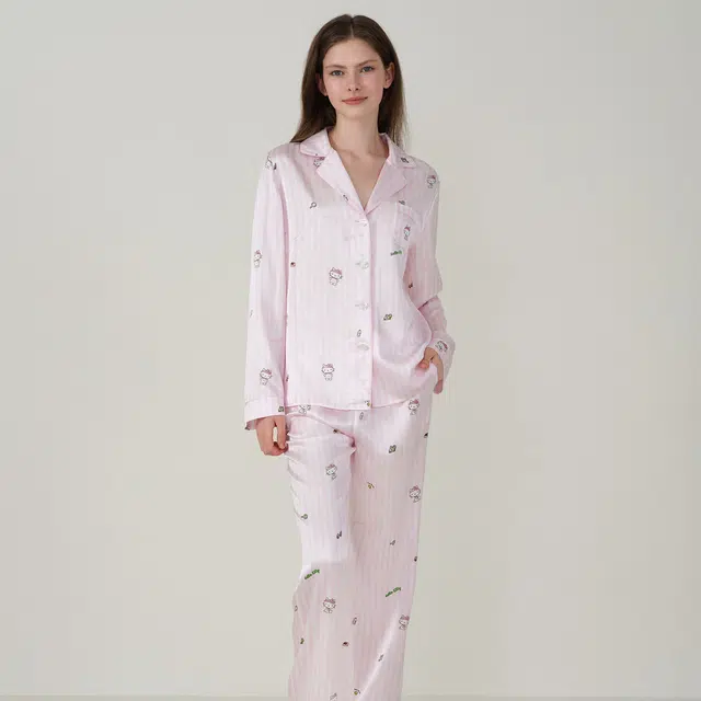 SILKY MIRACLE x Hello Kitty