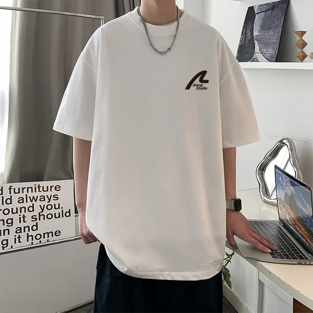 logo T