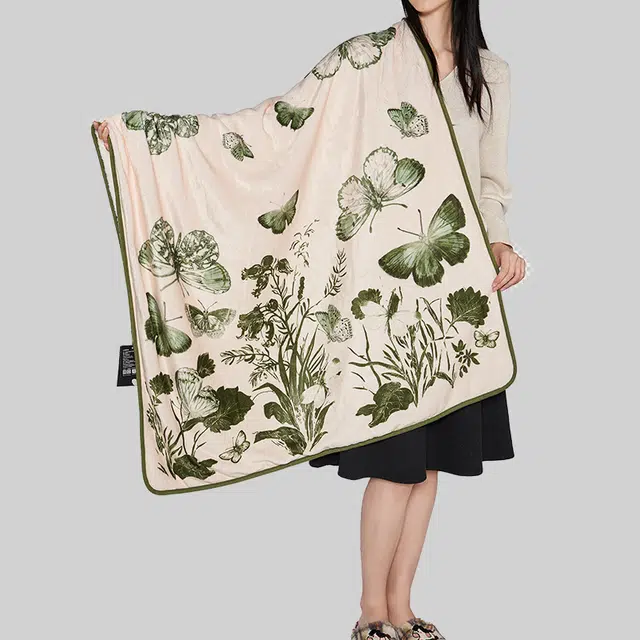 大英博物馆 盖亚·安德森猫系列 针织提花盖毯 萌马日进斗金毛毯 以梦为马提花毯盖毯 蝴蝶毛绒沙发午睡毯 聚酯纤维 披肩 男女同款情侣款