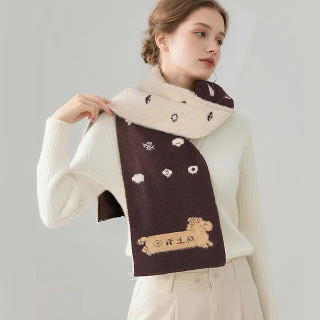 大英博物馆 新年系列 亲肤保暖 萌趣 温暖 舒适 聚酯纤维 绒线围巾 女款