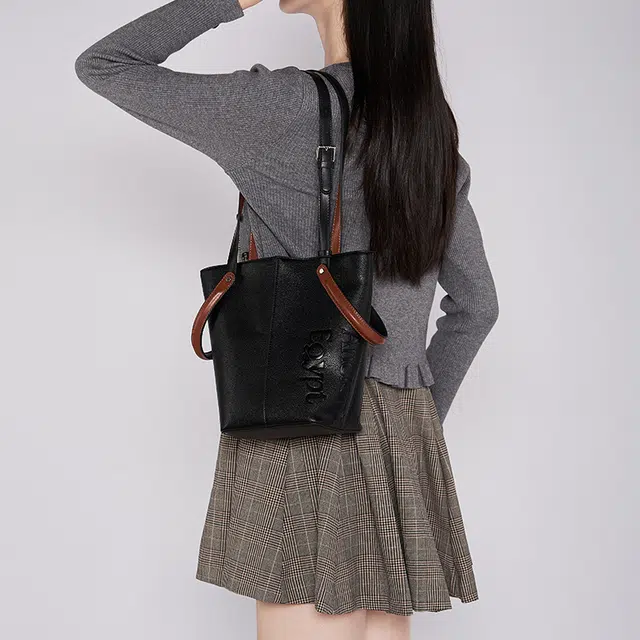 大英博物馆 盖亚·安德森猫系列 潮流百搭 单肩斜挎水桶包多用 合成革 手提包 女款 黑色