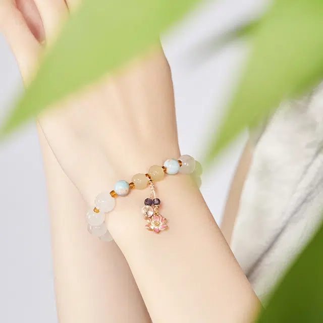 大英博物馆 东方梦境系列 好运莲莲雕刻莲花 国风 新中式 高颜值 金丝玉 手串 女款