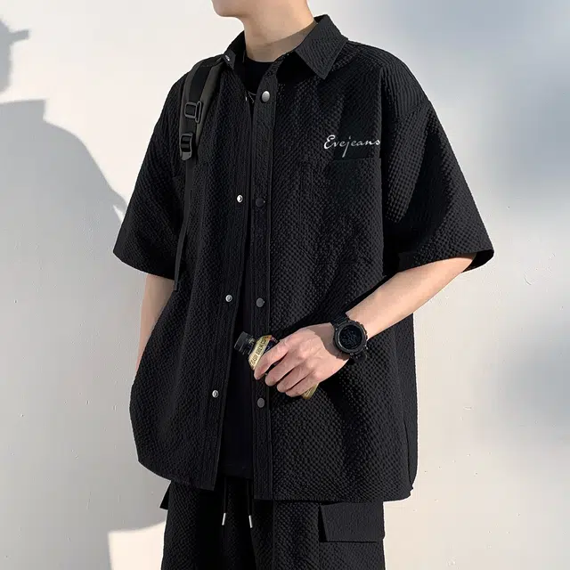 依文 日系学院风简约纯色泡泡格子肌理感设计高级百搭宽松落肩翻领短袖衬衫 男女同款