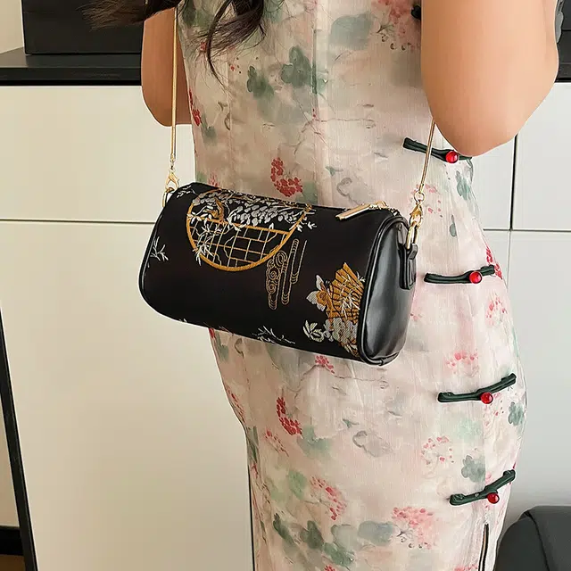 辛巴赫 新中式国风潮流高颜值百搭气质优雅甜美小众设计感 涤纶 波士顿包斜挎单肩包 常规 女款 多色