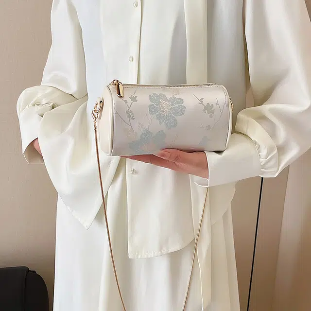 辛巴赫 新中式国风潮流高颜值百搭气质优雅甜美小众设计感 涤纶 波士顿包斜挎单肩包 常规 女款 多色